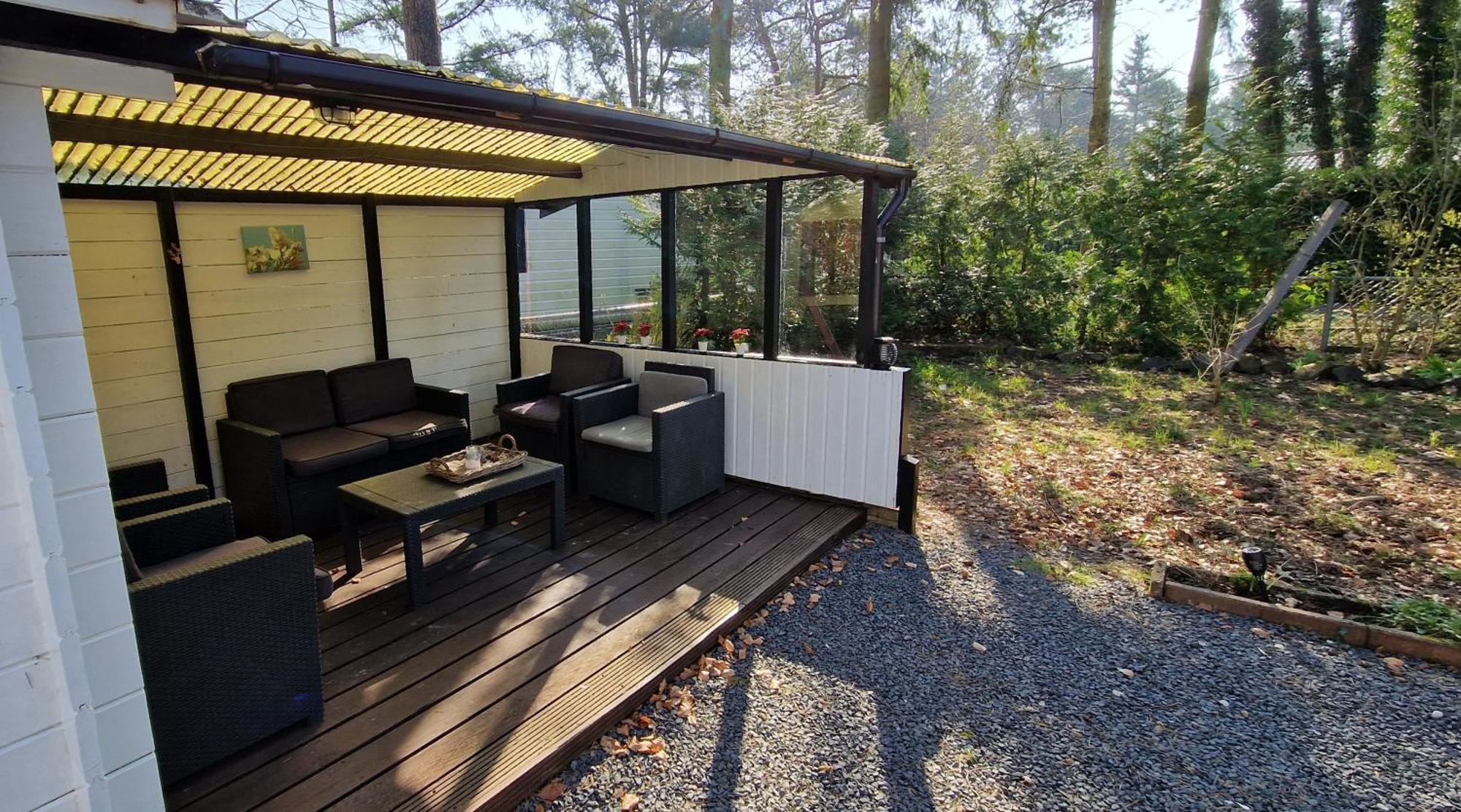 "Dennenhuisje" Op Bospark Ijsselheide Hattemerbroek Luaran gambar