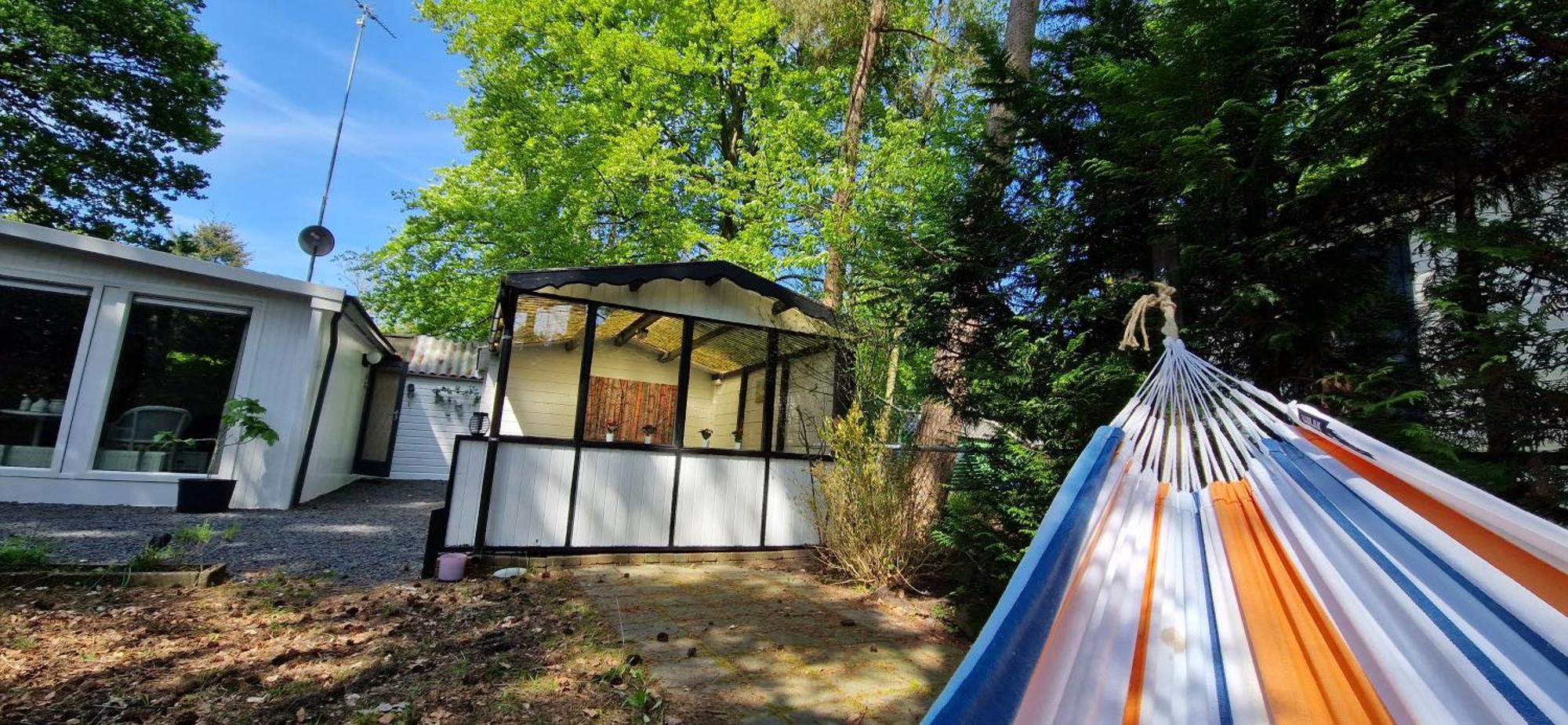 "Dennenhuisje" Op Bospark Ijsselheide Hattemerbroek Luaran gambar